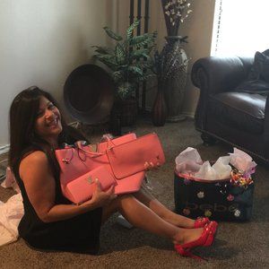 Meet your Posher, Sheila